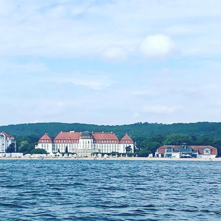 Yacht Queen B Houseboat * Sopot